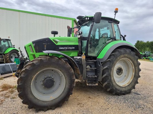 Tracteur agricole Deutz-Fahr 7210 TTV