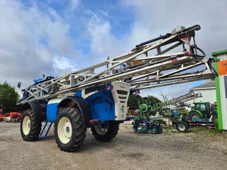 Pulvérisateur automoteur Matrot XENON D23 5200 - 4