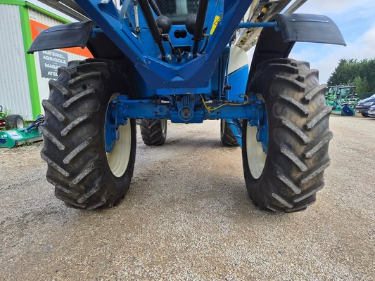 Pulvérisateur automoteur Matrot XENON D23 5200