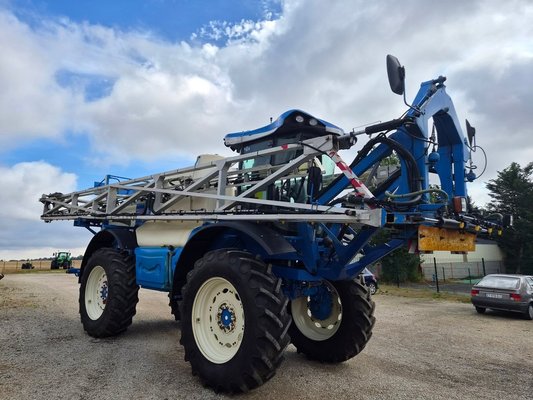 Pulvérisateur automoteur Matrot XENON D23 5200