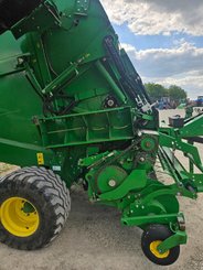 Presse à balles rondes John Deere V461M  - 6