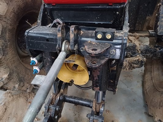 Tracteur agricole Massey Ferguson 7495
