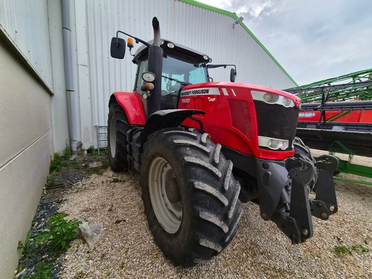 Tracteur agricole Massey Ferguson MF 7620