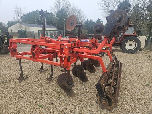 Déchaumeur Quivogne MAXICULTEUR 4M