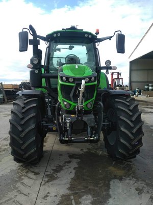 Tracteur agricole Deutz-Fahr 6150.4 RVSHIFT