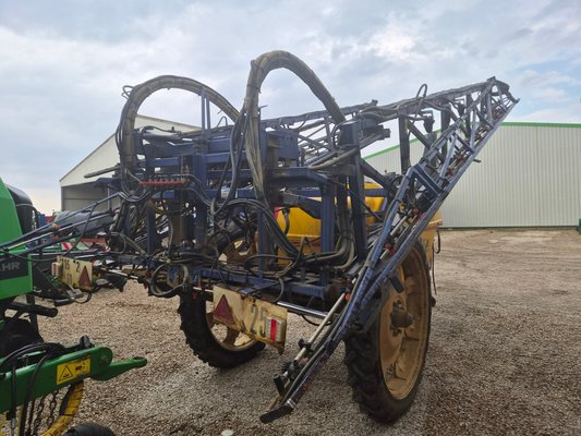 Pulvérisateur traîné Caruelle MEDIA 250