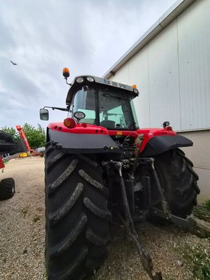 Tracteur agricole Massey Ferguson MF 7620