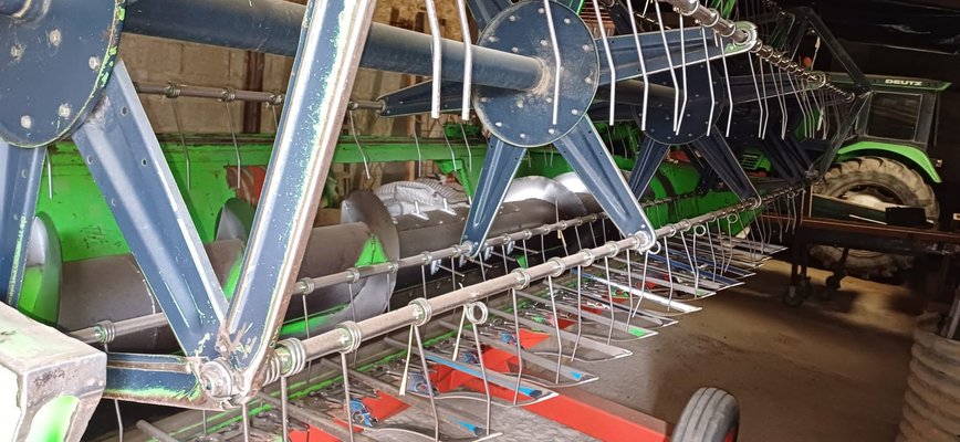 Moissonneuse batteuse Deutz-Fahr M 35.80 HTS