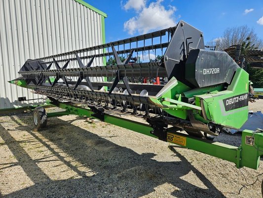 Moissonneuse batteuse Deutz-Fahr 9206 TSB
