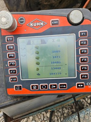 Presse à balles rondes Deutz-Fahr 795 OC14