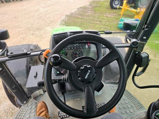 Tracteur agricole Deutz-Fahr 150