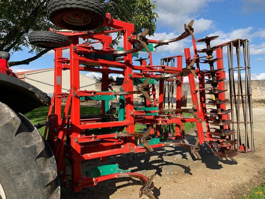 Déchaumeur Kverneland CLF 5236