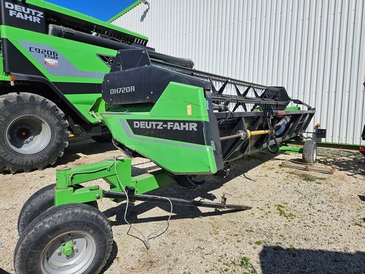 Moissonneuse batteuse Deutz-Fahr 9206 TSB