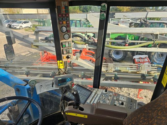 Pulvérisateur automoteur Matrot maestria17