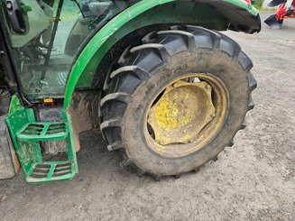 Tracteur agricole John Deere 5620 - 3