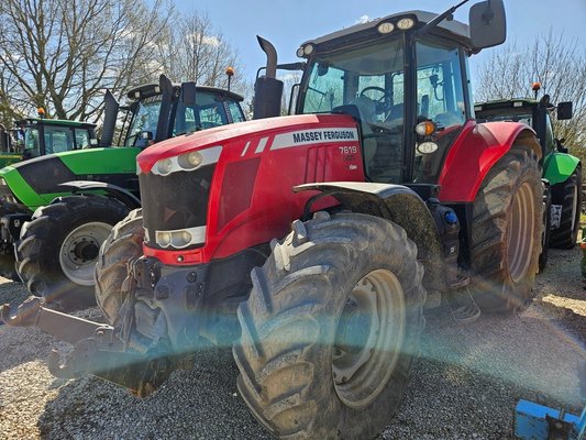 Tracteur agricole - MF 7619