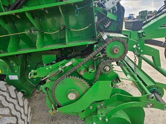 Presse à balles rondes John Deere V461M  - 5