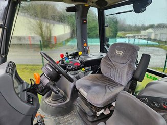 Tracteur agricole Deutz-Fahr 150 - 5