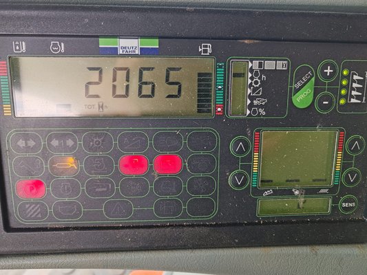 Moissonneuse batteuse Deutz-Fahr 6095 HTS