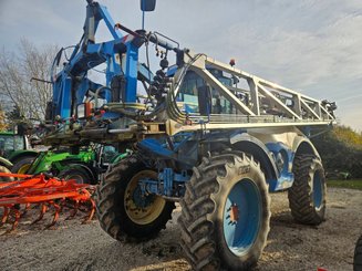 Pulvérisateur automoteur Matrot Maestria17 - 1