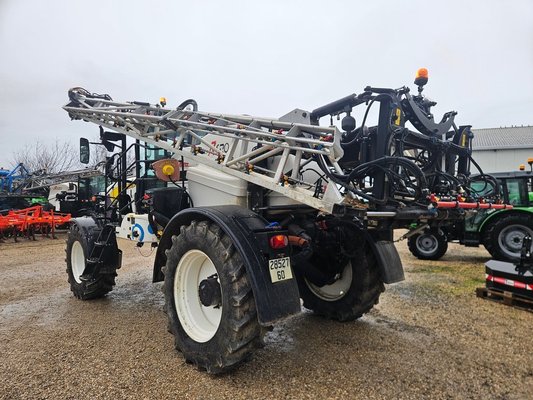 Pulvérisateur automoteur Artec RS 20