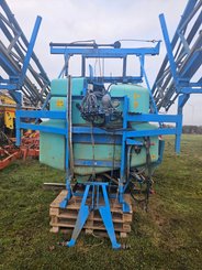 Pulvérisateur porté Berthoud 1200L - 3