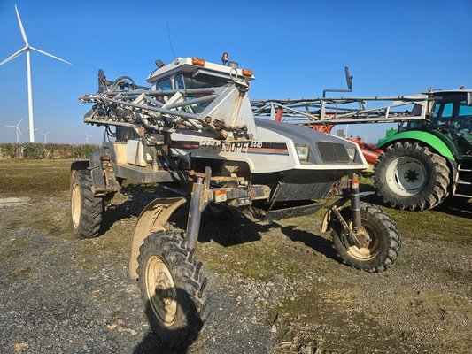 Pulvérisateur automoteur - 3440