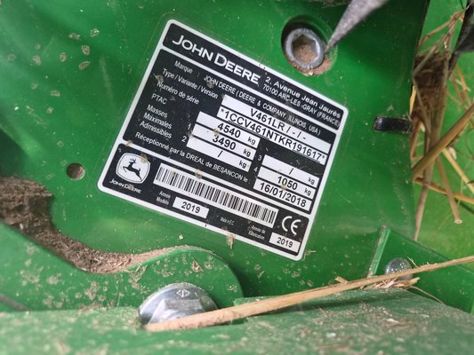 Presse à balles rondes John Deere V461R