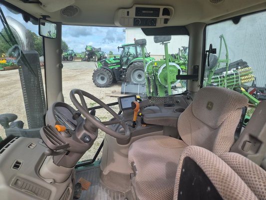 Tracteur agricole John Deere 6140 R