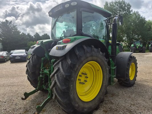 Tracteur agricole John Deere 6140 R