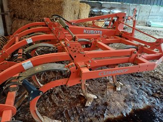 Déchaumeur Kubota CU3400CF - 1
