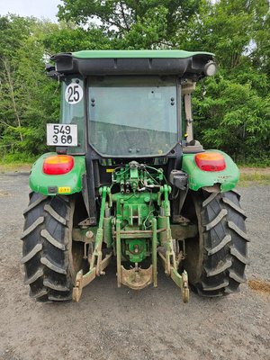 Tracteur agricole John Deere 5620