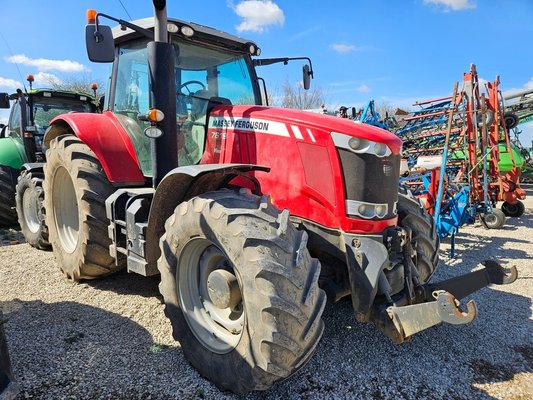 Tracteur agricole Massey Ferguson MF 7619