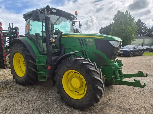 Tracteur agricole John Deere 6140 R