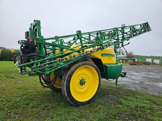 Pulvérisateur traîné John Deere 732 i - 2