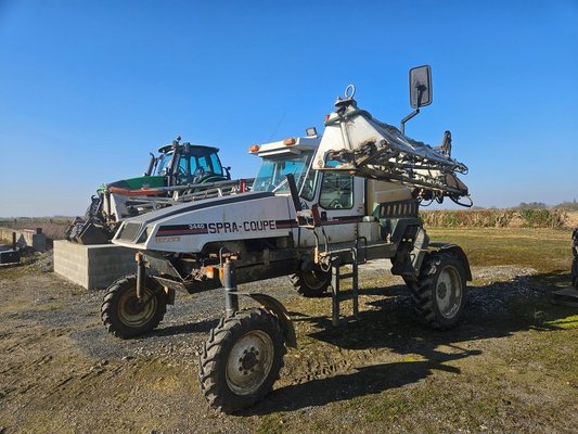 Pulvérisateur automoteur SPRACOUPE 3440