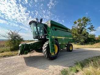 Moissonneuse batteuse John Deere 2256 - 1