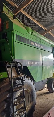 Moissonneuse batteuse Deutz-Fahr M 35.80 HTS