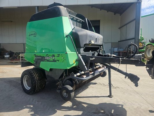 Presse à balles rondes - Varimaster 590 FF