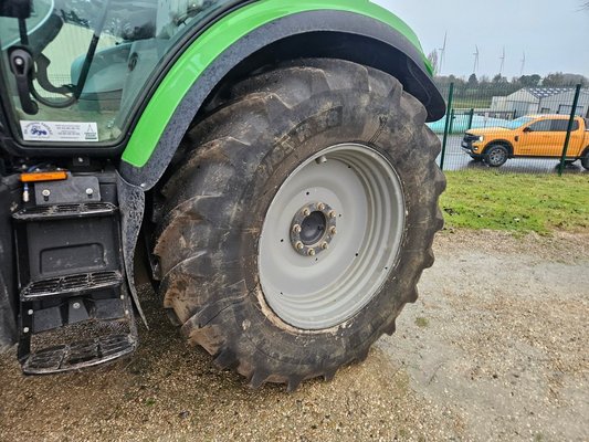 Tracteur agricole Deutz-Fahr 6175.4 TTV
