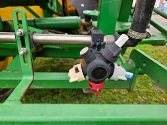 Pulvérisateur traîné John Deere 732 i - 6