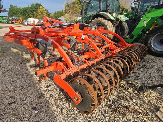 Déchaumeur Kubota CU3400CF