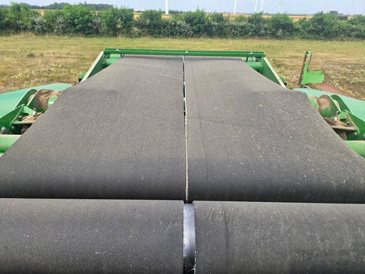 Presse à balles rondes John Deere V461R