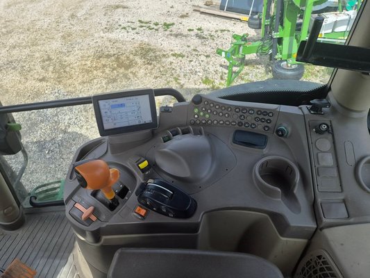 Tracteur agricole John Deere 6140 R