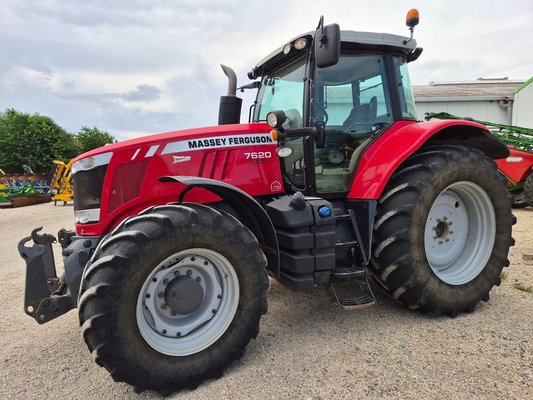 Tracteur agricole - MF 7620