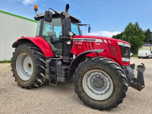 Tracteur agricole Massey Ferguson MF 7620