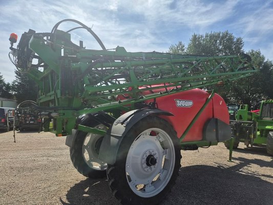 Pulvérisateur traîné Seguip SVX 420S