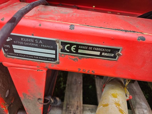 Distributeur d'engrais Kuhn MDS 1121