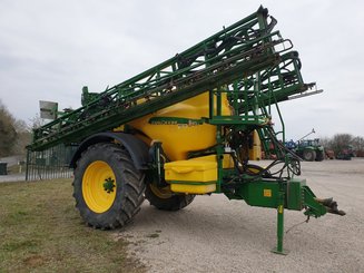 Pulvérisateur traîné John Deere 840i - 1