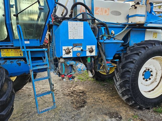 Pulvérisateur automoteur Matrot M44D 36M